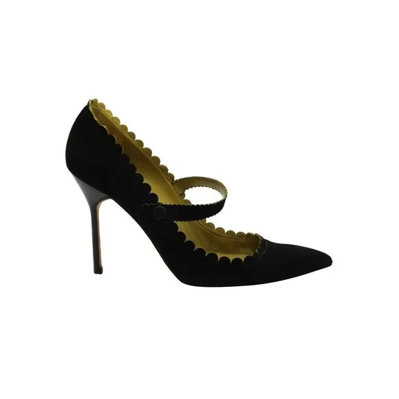 Manolo Blahnik Scallop-accent Pumps in Black Suede - Picture 1 of 7